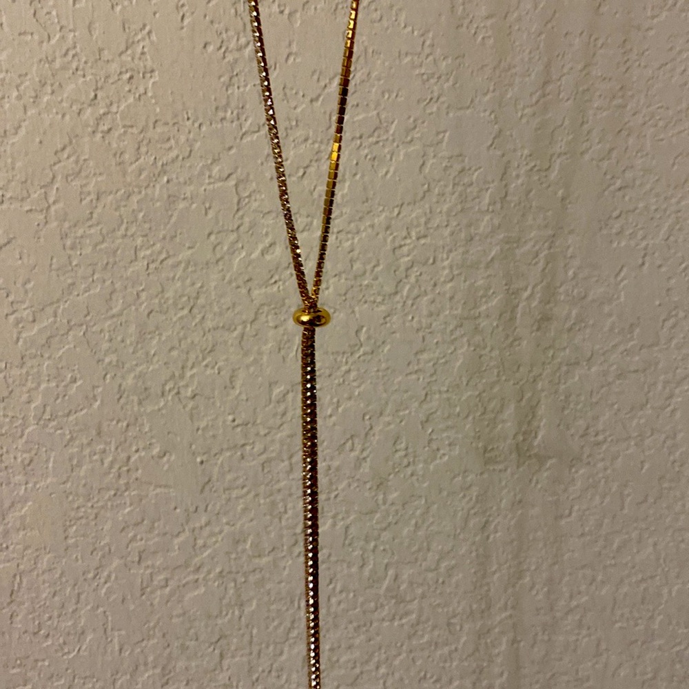 Elegant crystal chain necklace